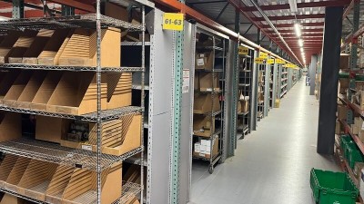 如何優(yōu)選定制輕型貨架，提升物流倉儲效率?